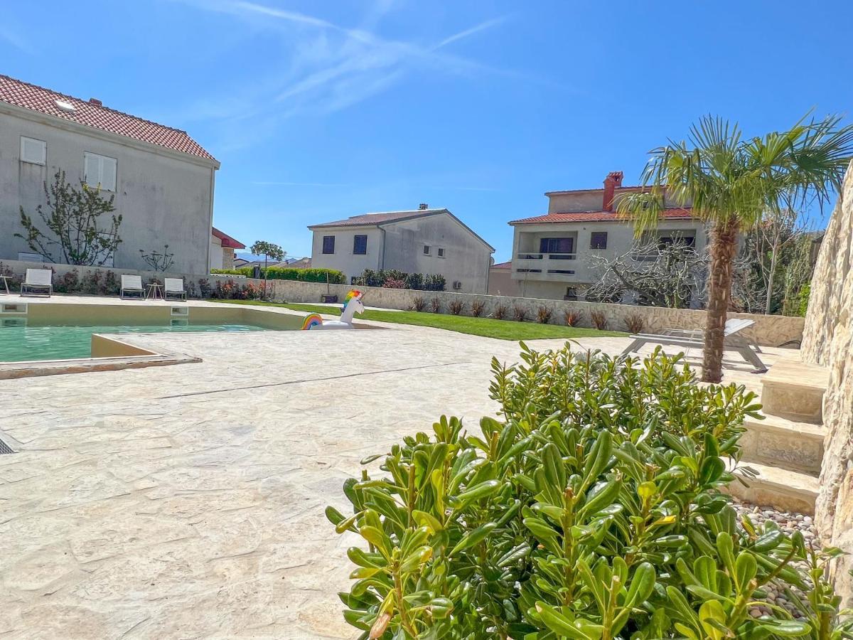 Apartment Baska Mit Poolarea - Krk, Kroatien Εξωτερικό φωτογραφία